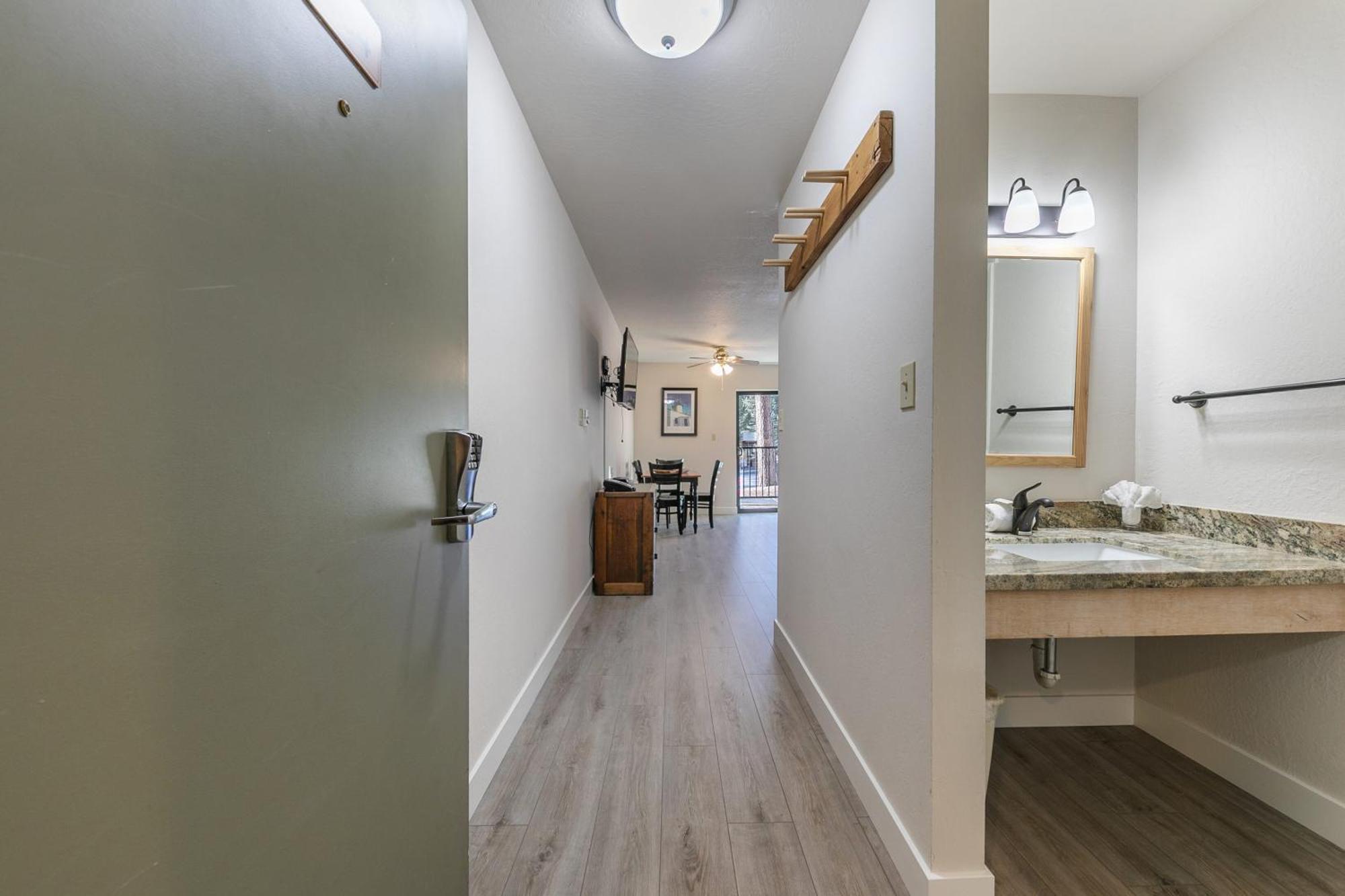 King Studio 2Nd Floor #234 At Donner Lake Village Тръки Екстериор снимка